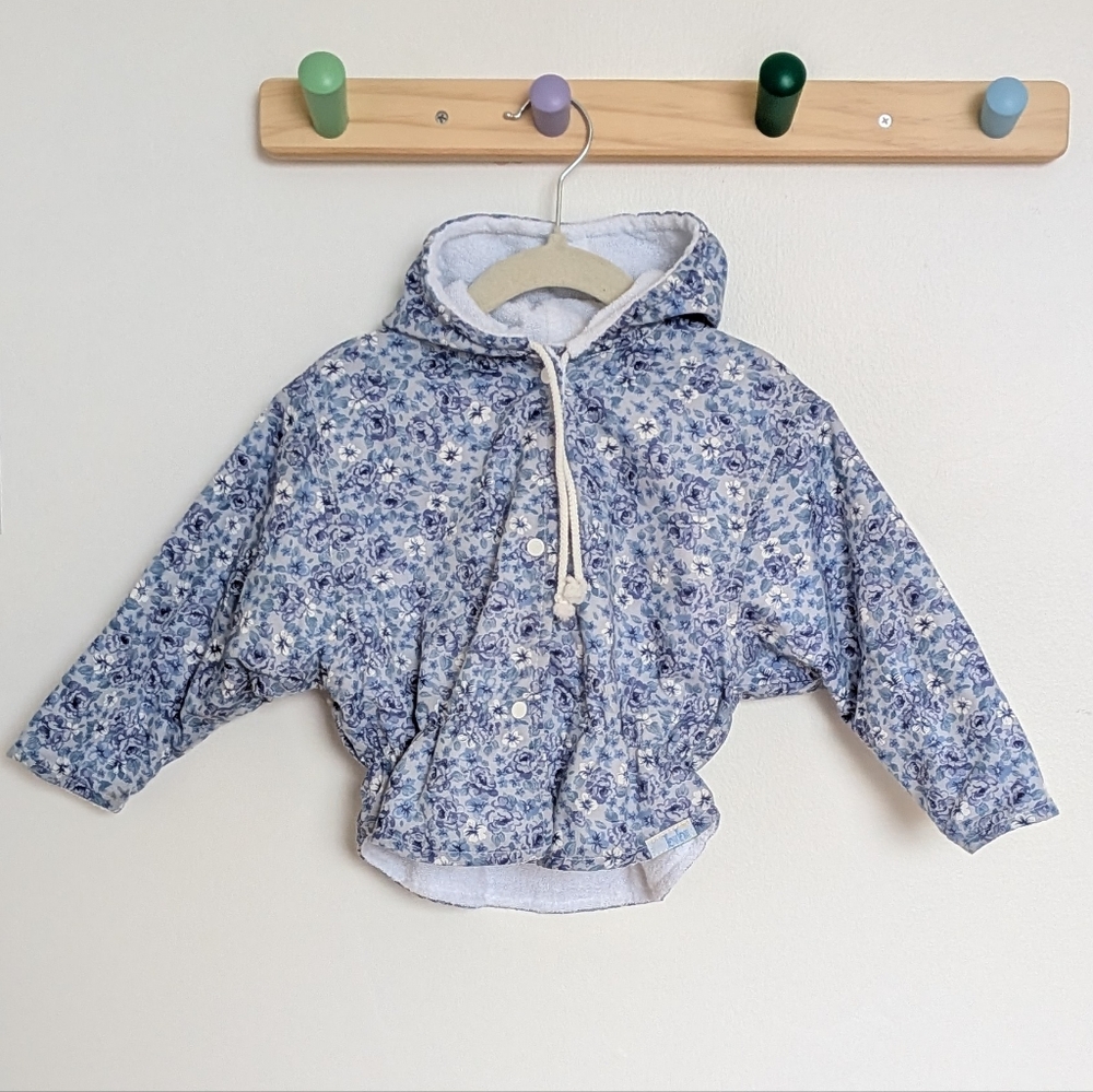 VINTAGE - 18M - Kids' Blue Floral Hooded Pullover Shirt